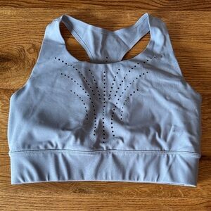 Seamless Light Blue Racerback Sports Bra - Supportive Activewear